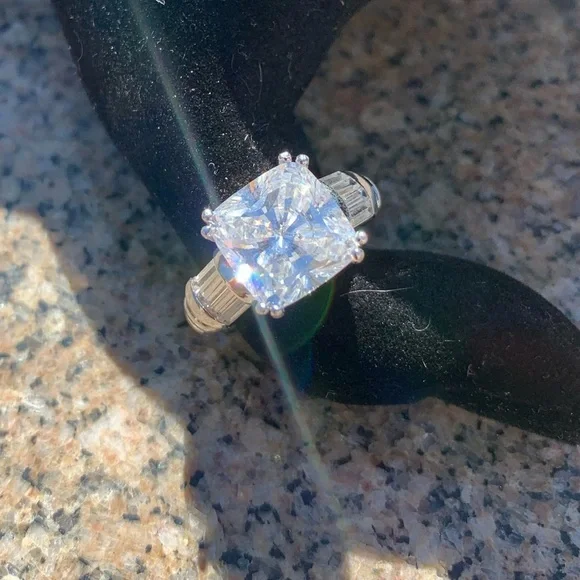 🔥SUZANNE SOMERS SQUARE AND BAGUETTE ROW RING🔥 - Picture 2 of 4